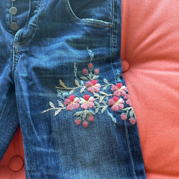 C of H jeans. Shortened - Picture 1 of 5